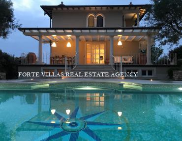 Villa for rent in Forte dei Marmi with swimming pool