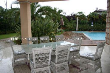  : Single villa For rent and for sale  Forte dei Marmi