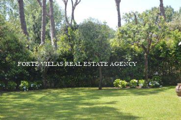 Bella villa in affitto a Forte dei Marmi