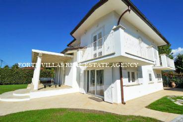  : Single villa For rent and for sale  Forte dei Marmi