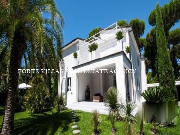 Villa singola in vendita a Forte dei Marmi