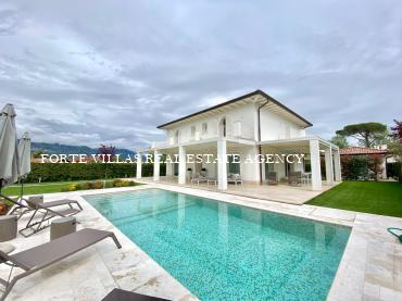 Beautiful newly built villa in Marina di Pietrasanta