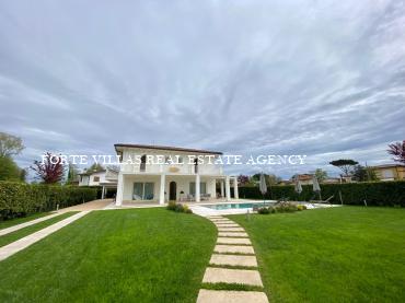 Beautiful newly built villa in Marina di Pietrasanta