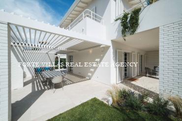  : Дом на две семьи в аренду  Форте дей Марми