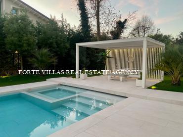 Beautiful Villa behind the Roma Imperiale area, Forte dei Marmi.