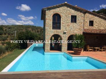 Beautiful Villa located in the province of Pistoia in the Montalbano area