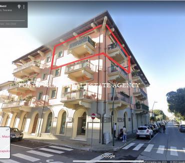  : Attico In vendita  Forte dei Marmi