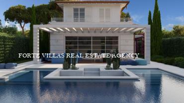 Wonderful villa project with large garden and swimming pool of approximately 65 m2, in an excellent central position about 600 meters from the sea.