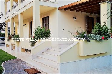 Holiday house semi detached villa for rent in  Forte dei Marmi