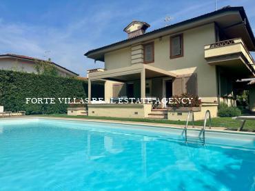  : Single villa For rent and for sale  Forte dei Marmi