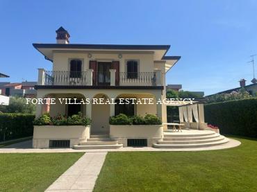 Bella villa singola a Forte dei Marmi