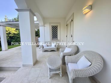  : Single villa For rent  Forte dei Marmi
