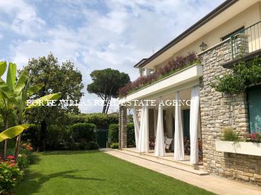 Villa in affitto a forte dei Marmi