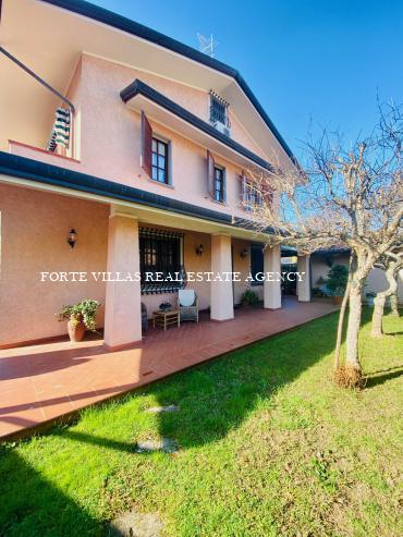 Villetta in affitto a Forte dei Marmi