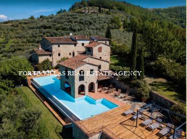 Beautiful Villa located in the province of Pistoia in the Montalbano area