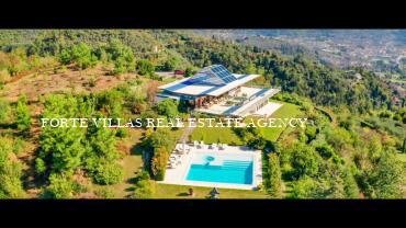 Wonderful Detached Villa with Swimming Pool in Camaiore